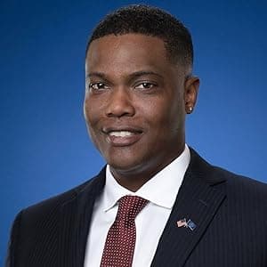 Sheldon Barnes — professional headshot